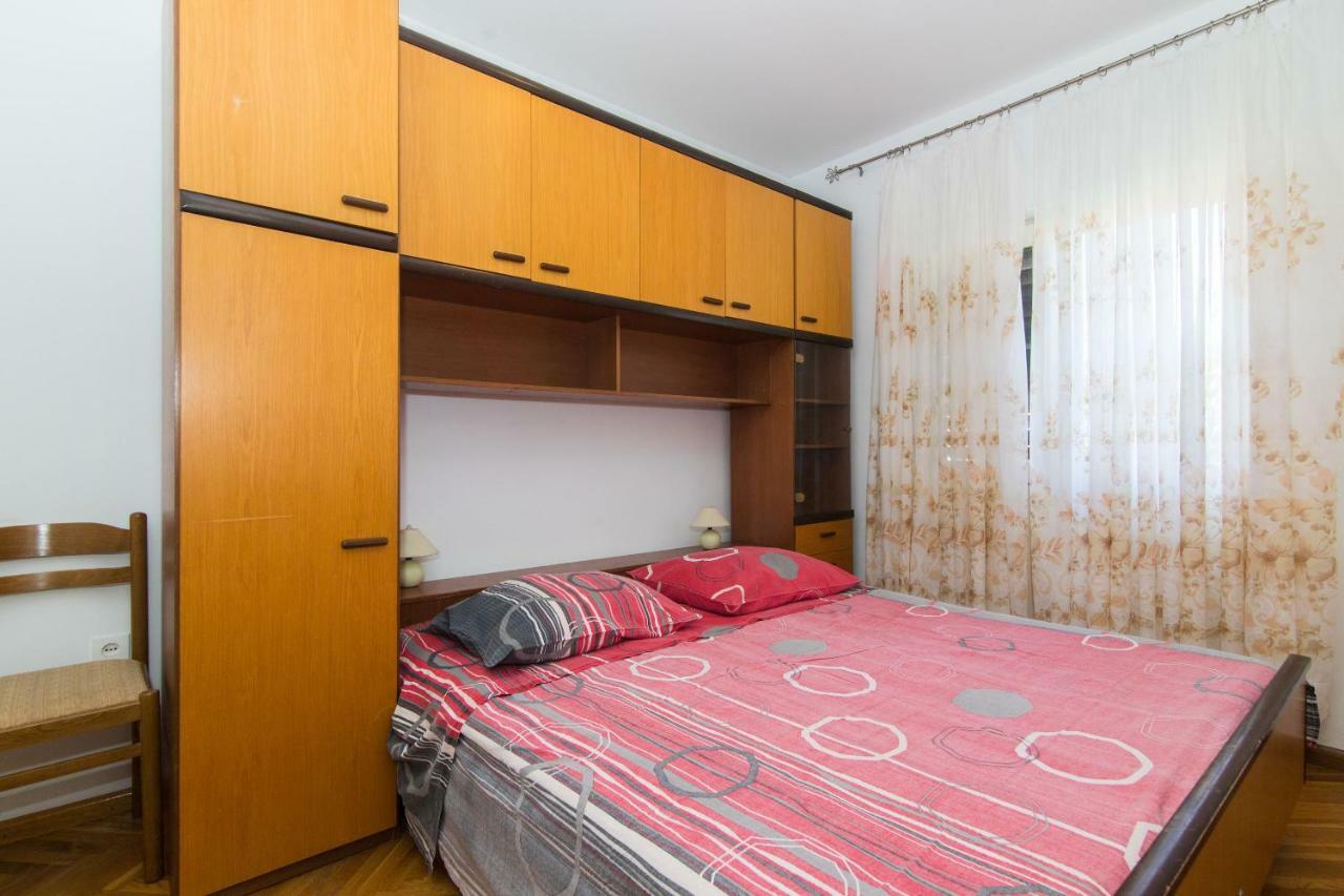 Apartment Jerka Supetar Buitenkant foto
